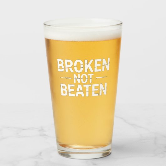 Zerbrochen nicht Besiegt Glas (Vorne (Gefüllt))