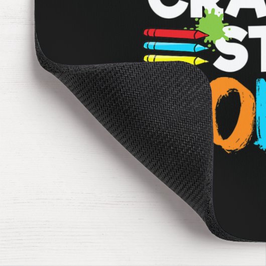 Zerbrochene Crayons immer noch Farbenbewusstsein f Mousepad (Ecke)