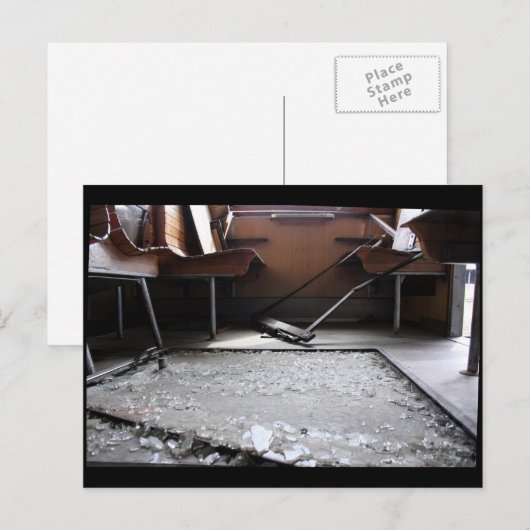 Zerbrochenes Glas auf der Postkarte mit nicht befa (Vorne/Hinten)