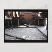 Zerbrochenes Glas auf der Postkarte mit nicht befa (Vorderseite)