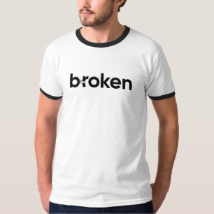 Zerbrochenes T-Shirt - Edgy & Unique!