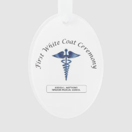 Zeremonie für die Pflege des ersten weißen Coats Ornament