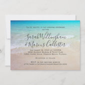 Zeremonie zur Hochzeit am Meer im Hintergrund Einladung (Vorderseite)