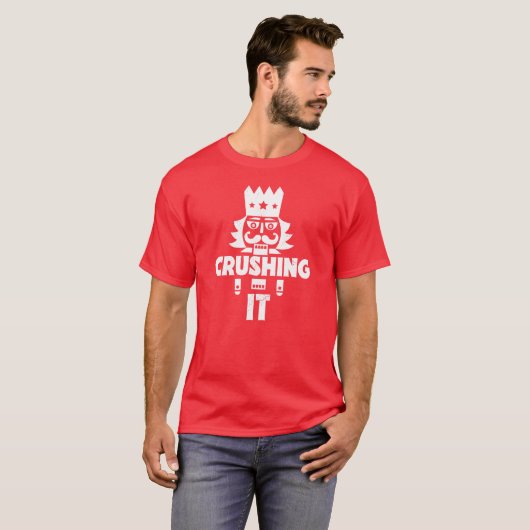 Zerkleinern // Funny Christmas Nutcracker T-Shirt (Vorne ganz)