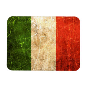 Zerkratzte und abgenutzte Vintage-Flagge Italiens Magnet