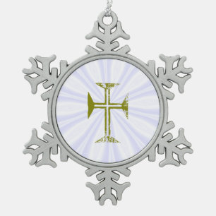 Zerstörtes Gold-Byzantin-Kreuz auf weißen Strahlen Schneeflocken Zinn-Ornament