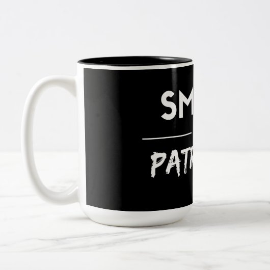 Zertrümmern die Patriarchy-Tasse Zweifarbige Tasse (Links)