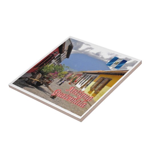 zGT022 ANTIGUA, Calle del Arco, Guatemala, Fliese (Seite)