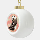 Zhen Zhen, Panda Keramik Kugel-Ornament (Rechts)