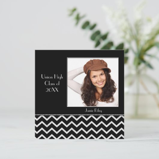 Zickzack Abschluss in Schwarz und Silber Einladung (Stehend Vorderseite)