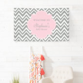 Zickzack Babydusche in Grau, Weiß und Pastellrosa Banner (Insitu)