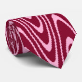Zickzack Design in Rosa und Dunkelrot Krawatte (Gerollt)