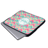 Zickzack Farbmuster und Monogramm Laptopschutzhülle (Vorne Knopf)