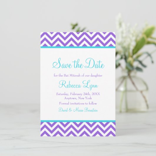 Zickzack Lila Aquamariner Blue Bat Mitzvah Save th Save The Date (Stehend Vorderseite)