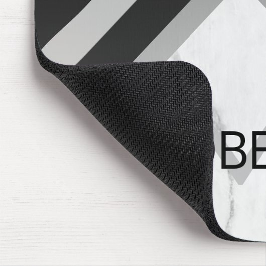 Zickzack Monogramm aus elegantem Marmorschwarz Mousepad (Ecke)