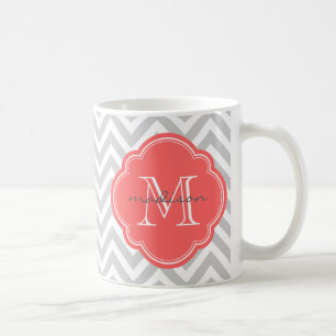 Zickzack Monogramm für Grau und Korallen Kaffeetasse