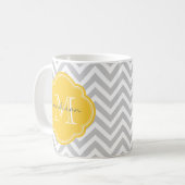Zickzack Monogramm, grau und gelb Kaffeetasse (Vorderseite Links)