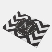 Zickzack Monogramm Schwarz/Weiß Zigzag Fußmatte (Schrägansicht)