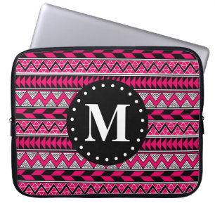 Zickzack Muster für das Muster in Hot Pink Laptopschutzhülle