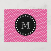 Zickzack Muster in Hot Pink | Schwarze Monogramm Postkarte (Vorderseite)