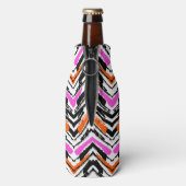 Zickzack Muster in Schwarz, Orange und Rosa Flaschenkühler (Flasche Rückseite)