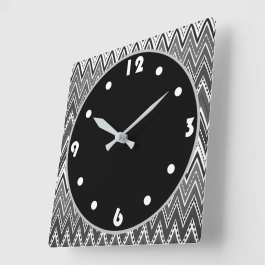 Zickzack-Muster in Schwarzweiß Quadratische Wanduhr (Winkel)