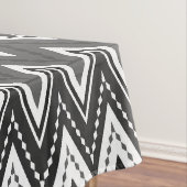 Zickzack-Muster in Schwarzweiß Tischdecke (Beispiel)