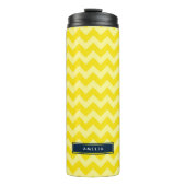 Zickzack Preppy in Shades of Yellow Monogram Thermosbecher (Vorderseite)