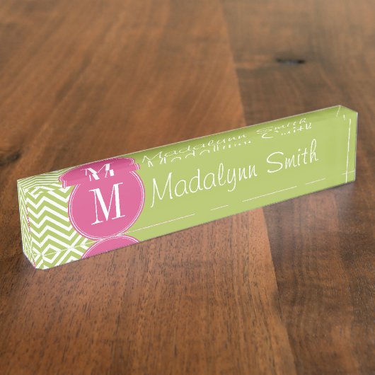 Zickzack rosa und grünes Muster mit Monogramm Namensplakette (Seite)