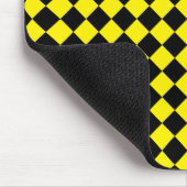 Zickzack Schwarzweiß-Gelb-Muster Mousepad (Ecke)