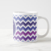 Zickzack Stammes- Zickzack-Muster in Blauem und in Jumbo-Tasse (Rechts)
