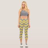 Zickzack Streifen mit grauem Muster Capri Leggings (Vorderseite)