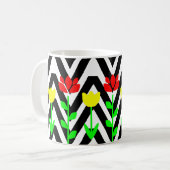 Zickzack und Blume Moderne Tasse (Vorderseite Links)