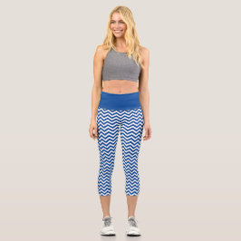 Zickzack weißes und blaues Muster Capri Leggings