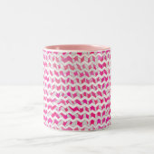 Zickzack Zebra in Pink und Weiß Zweifarbige Tasse (Mittel)