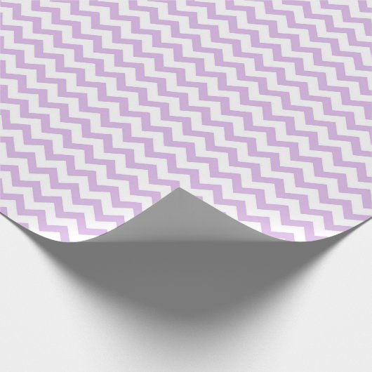 Zickzack Zig Zag Muster Pastel Lilac White Scandi Geschenkpapier (Ecke)