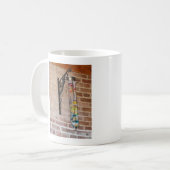 Ziegelmauer Kaffeetasse (Vorderseite Links)