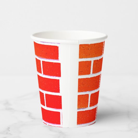 Ziegelmauer Pappbecher (Rechts)