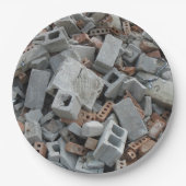 Ziegelsteine u. pappteller (Vorderseite)