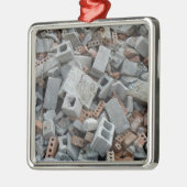 Ziegelsteine u. silbernes ornament (Links)