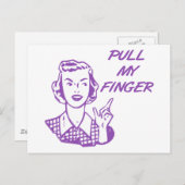 Ziehen Sie meinen Finger Retro Hausfrau Lila Postkarte (Vorne/Hinten)