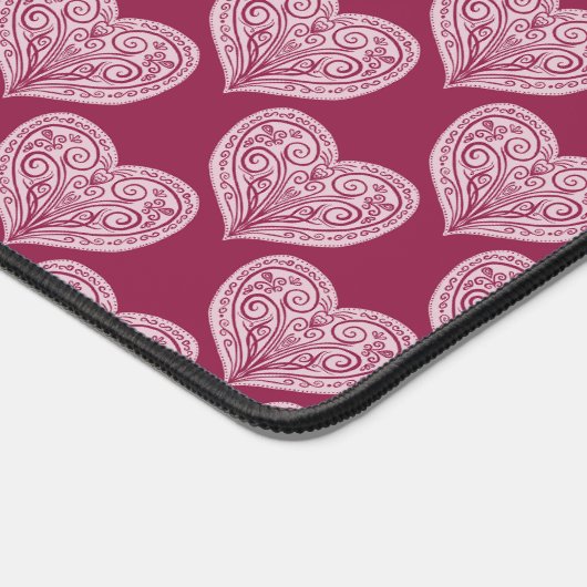 Zierherz in Burgund Schreibtischunterlage (Ecke)