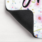 Zierliches Wildblumen-Script-Monogramm M Coquette Mousepad (Ecke)