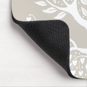 Ziermagnolia Tree von Aubrey Beardsley Mousepad (Ecke)