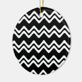 Zig Zag Muster mit zwei farbigen Linien Keramik Ornament (Links)