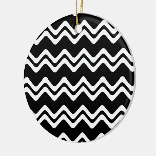 Zig Zag Muster mit zwei farbigen Linien Keramik Ornament (Links)