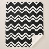 Zig Zag Muster mit zwei farbigen Linien Sherpadecke (Vorderseite)