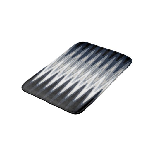 Zig Zag Schwarz-weiß Grau Navy Blue Beige Muster Badematte (Schrägansicht)