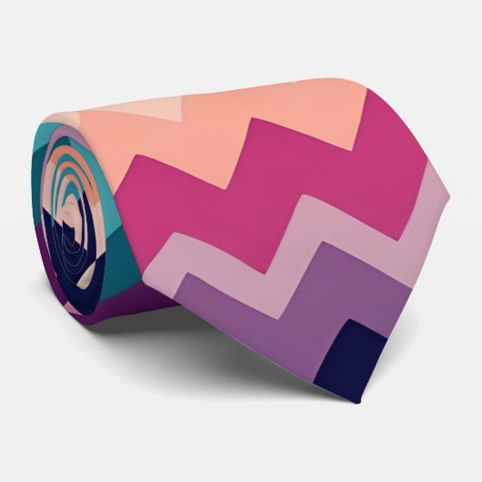 Zig zaggende pastellfarbene rosa Navy Retro Muster Krawatte (Gerollt)