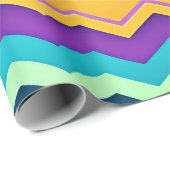 Zig-zaggendes pastellfarbenes Regenbogenmuster Geschenkpapier (Rolleneckpunkt)